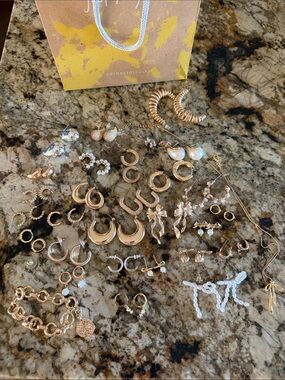 Anthropologie, Francesca's, target, Amazon, princess PollyGold-tone jewelry bund